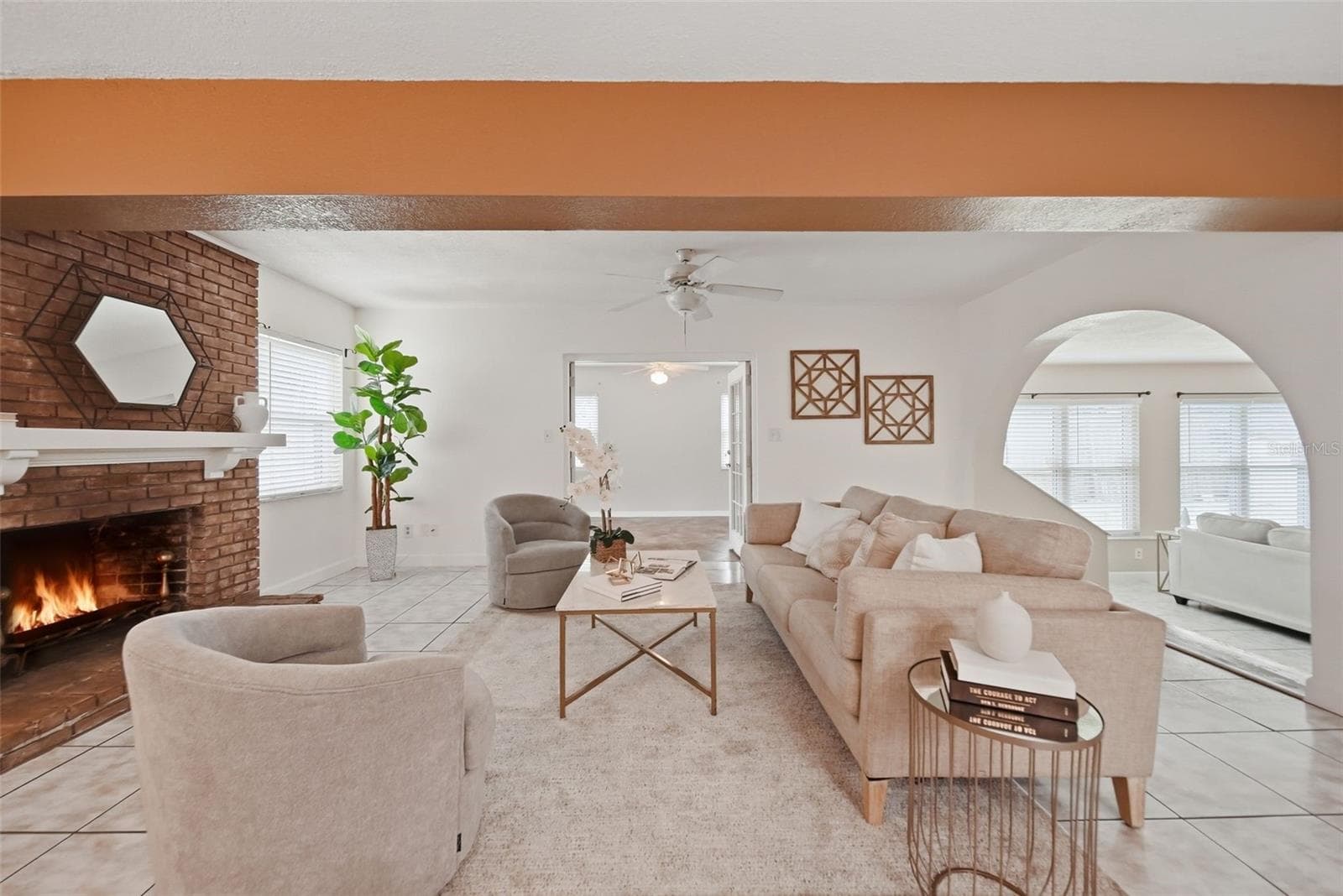 living room space. - 1540 E HORATIO AVE, MAITLAND