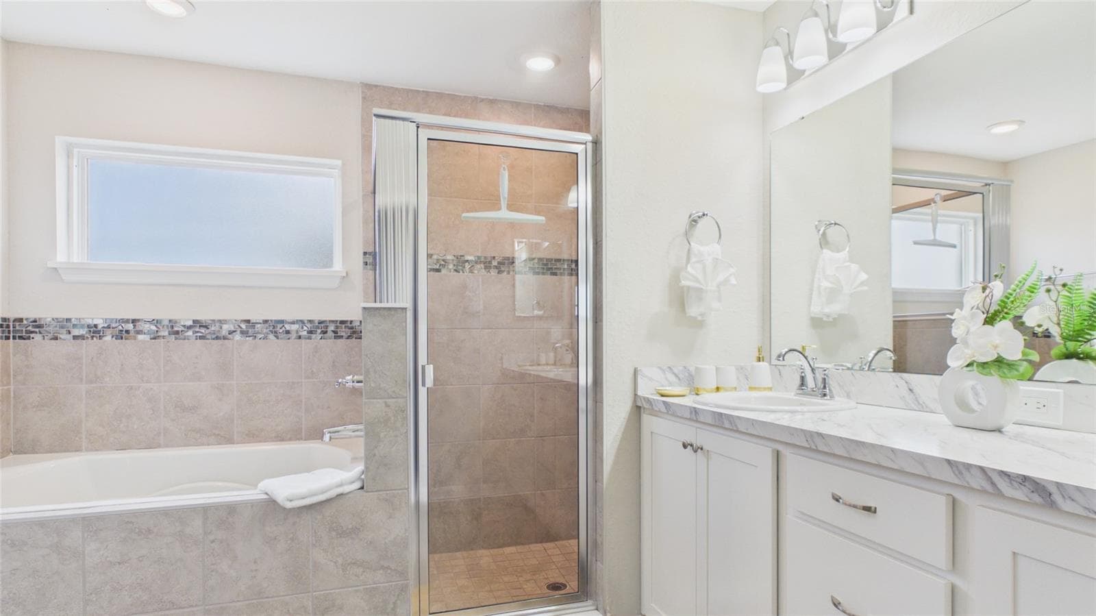 Single Family Residence at 631 VISTA VIEW LN, LAKE WALES, photo 9 of 25