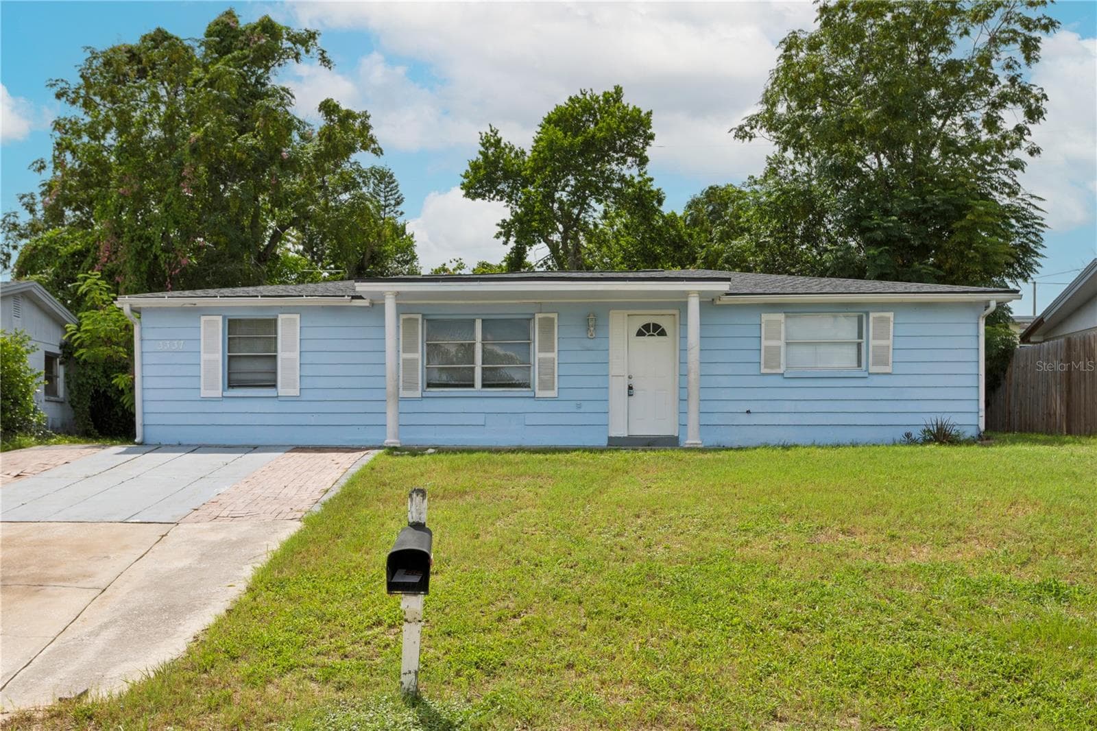 3337 CLYDESDALE DR
