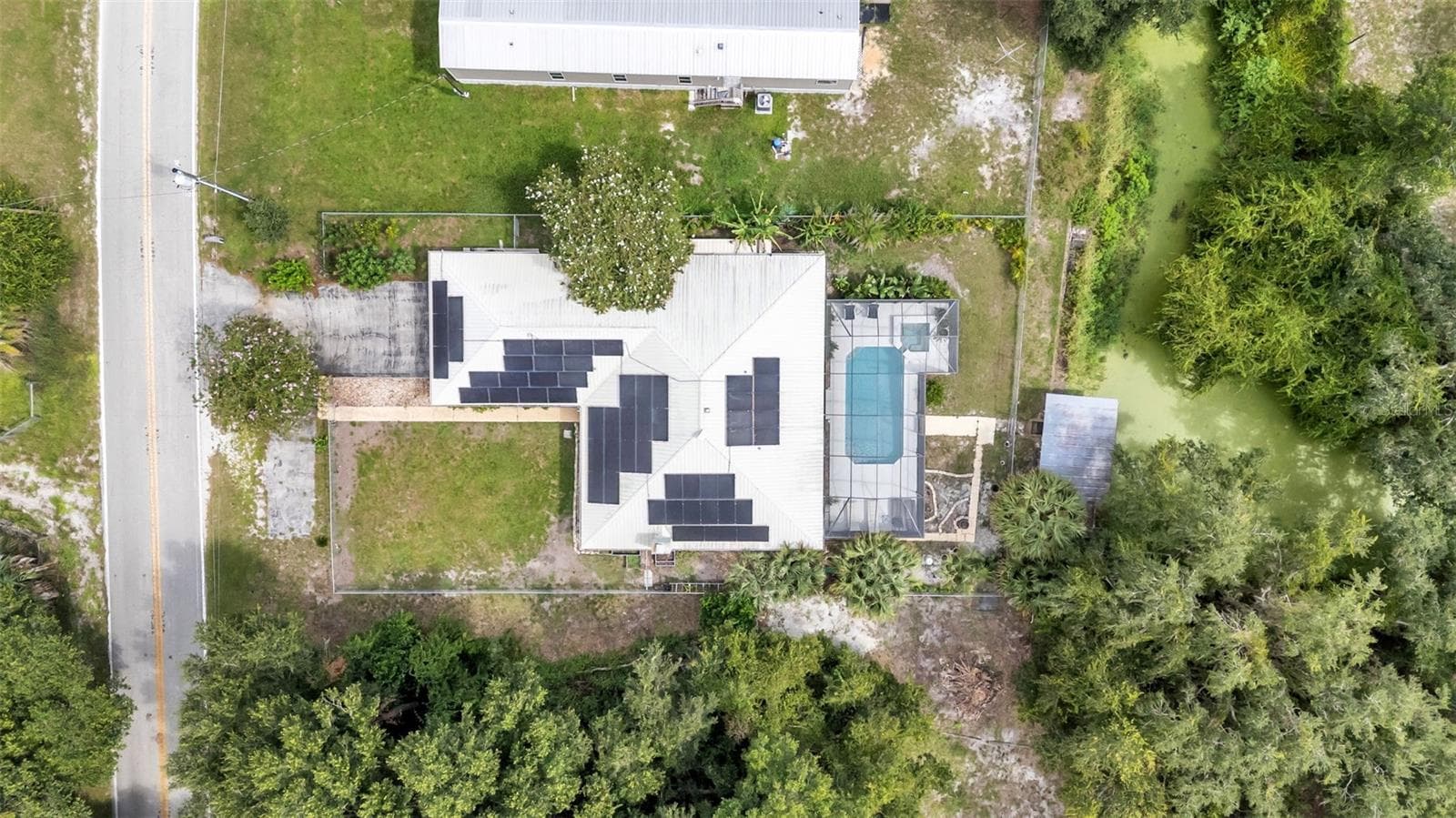 Single Family Residence at 1002 W LAKE MARION RD, HAINES CITY, photo 3 of 34