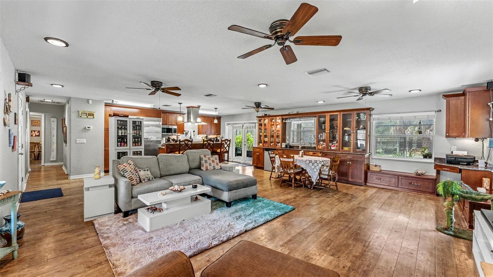 Single Family Residence at 1002 W LAKE MARION RD, HAINES CITY, photo 7 of 34