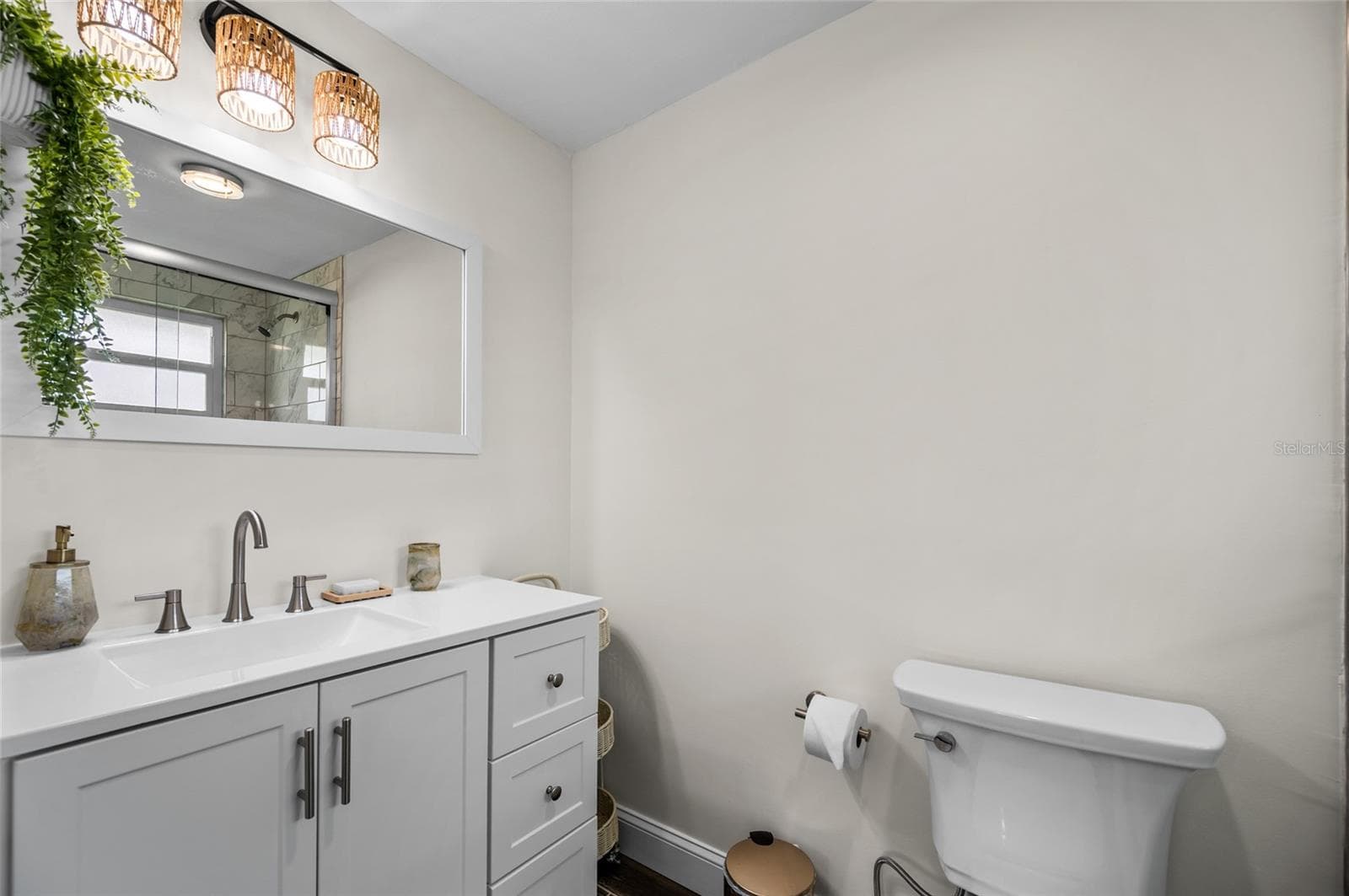 Single Family Residence at 1280 HOLIDAY DR, ENGLEWOOD, photo 27 of 60