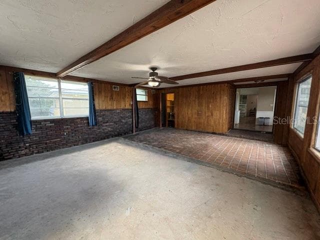 Large Family Room 2 - 401 DRIFTWOOD AVE, DAYTONA BEACH