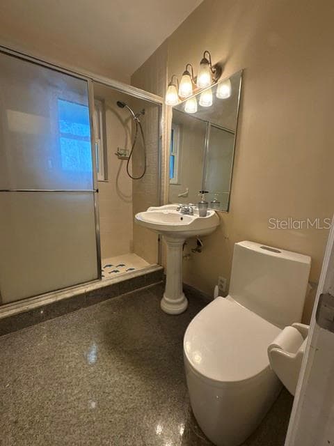 Bathroom 2 - 401 DRIFTWOOD AVE, DAYTONA BEACH