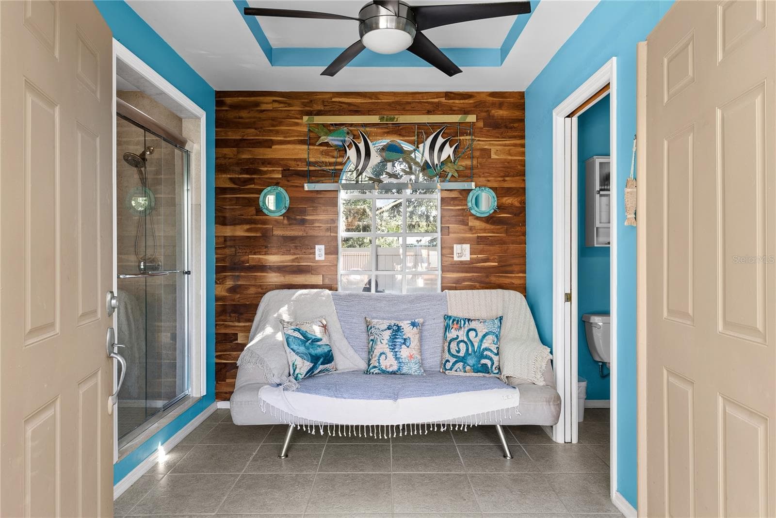Pool House Interior - 20 BOGIE LN, PALM HARBOR