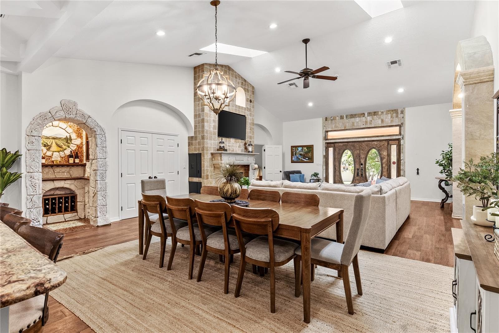 Dining Area Open to Kitchen - 20 BOGIE LN, PALM HARBOR