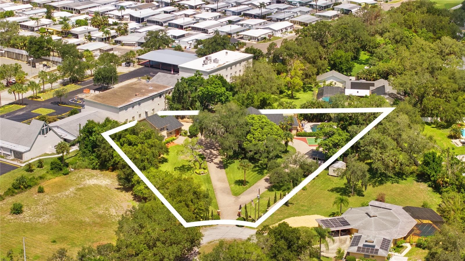 Aerial View with Property Lines - 20 BOGIE LN, PALM HARBOR