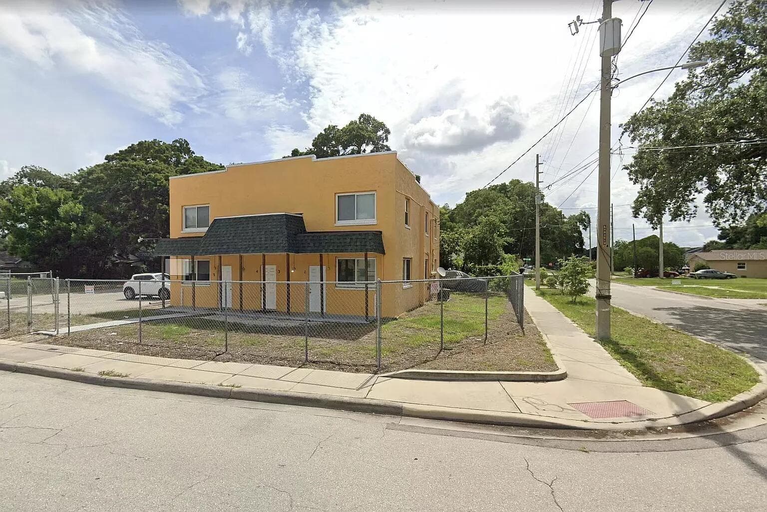 745 EASY AVE
