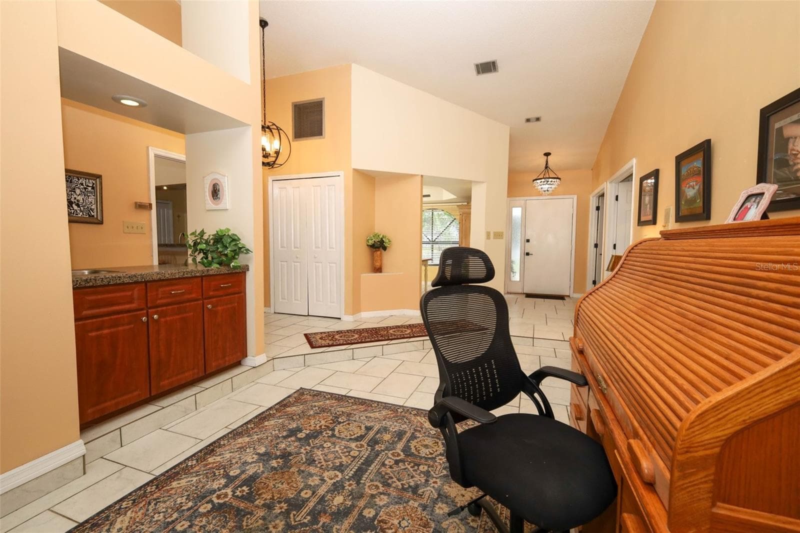 Single Family Residence at 4661 N SAINT BRIDES CIR, ORLANDO, photo 11 of 65