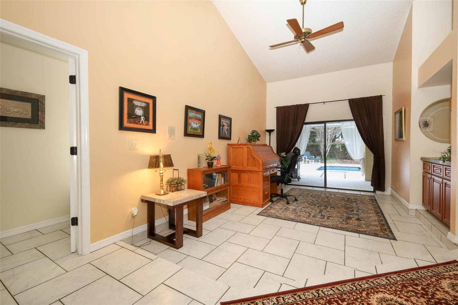 Single Family Residence at 4661 N SAINT BRIDES CIR, ORLANDO, photo 15 of 65