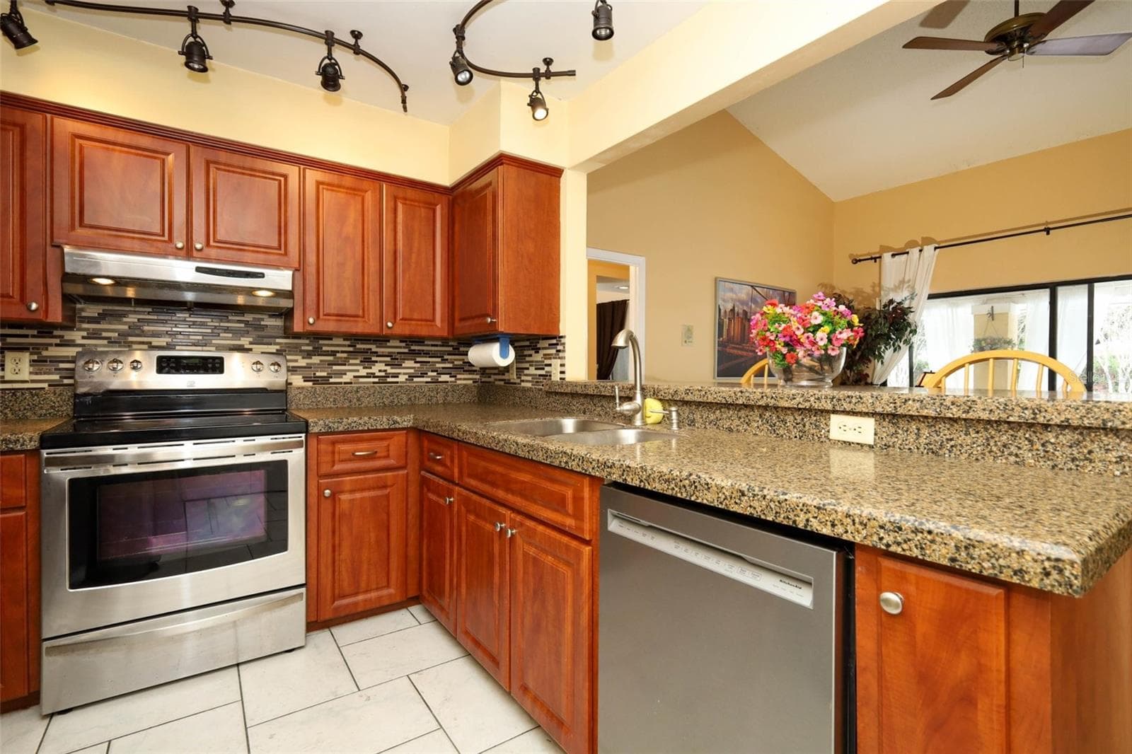 Single Family Residence at 4661 N SAINT BRIDES CIR, ORLANDO, photo 24 of 65