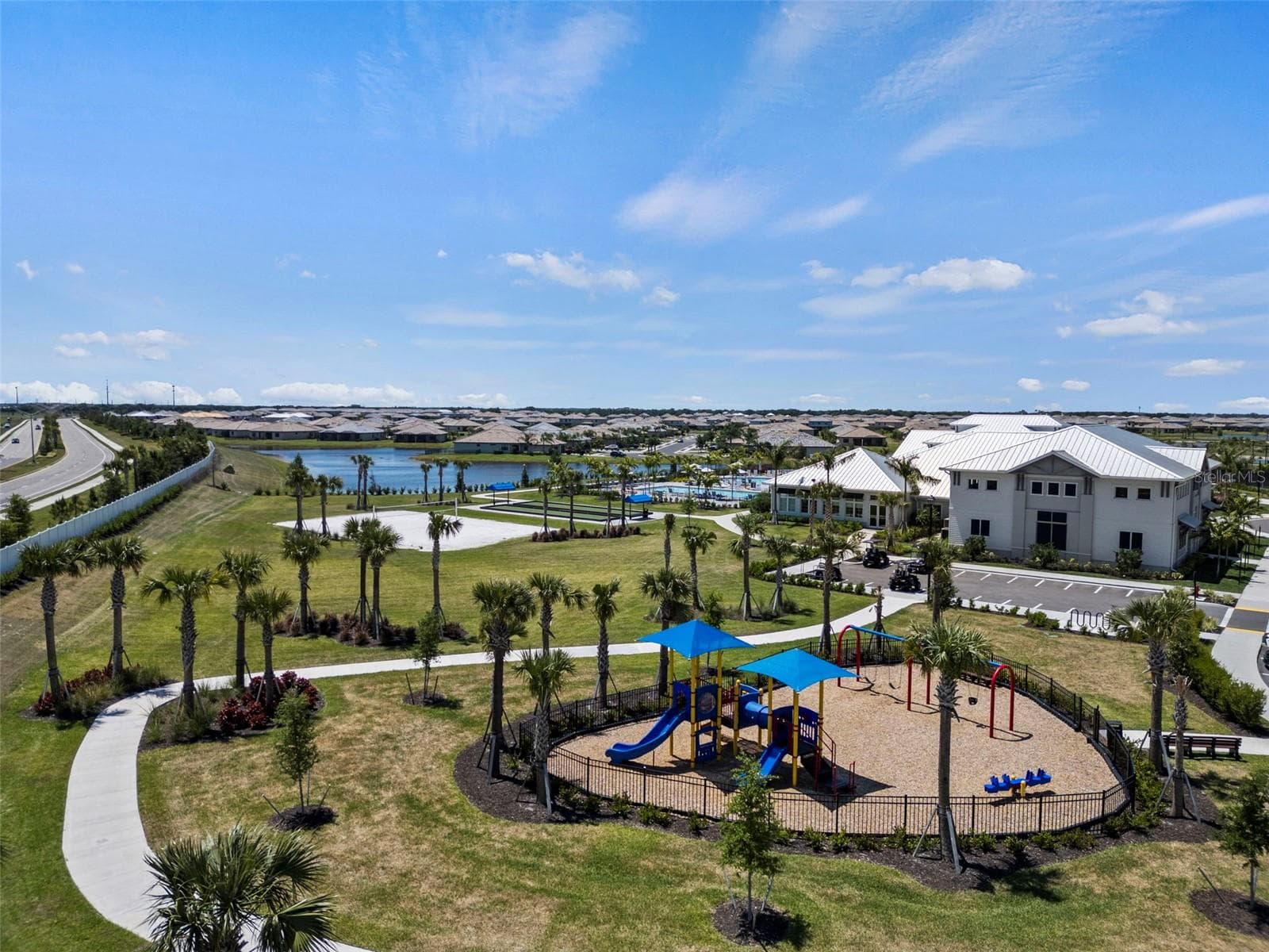 Single Family Residence at 4886 SEAFOAM TRL, BRADENTON, photo 57 of 74