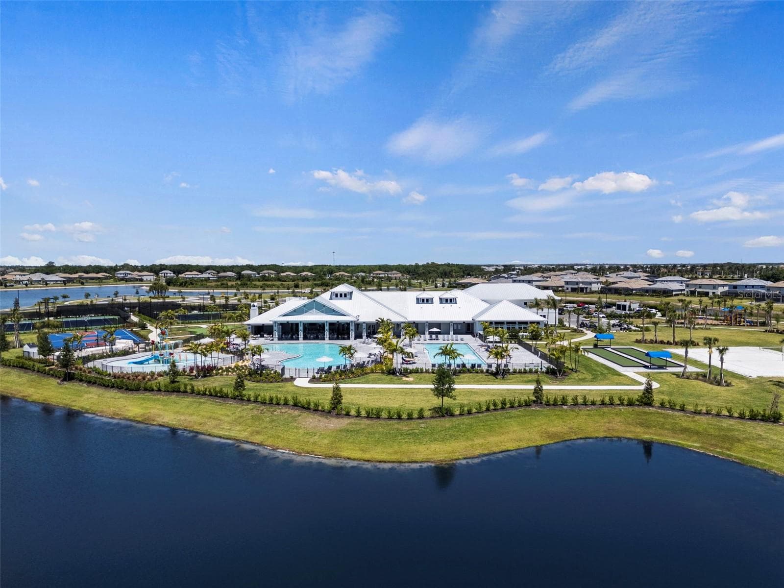 Single Family Residence at 4886 SEAFOAM TRL, BRADENTON, photo 59 of 74