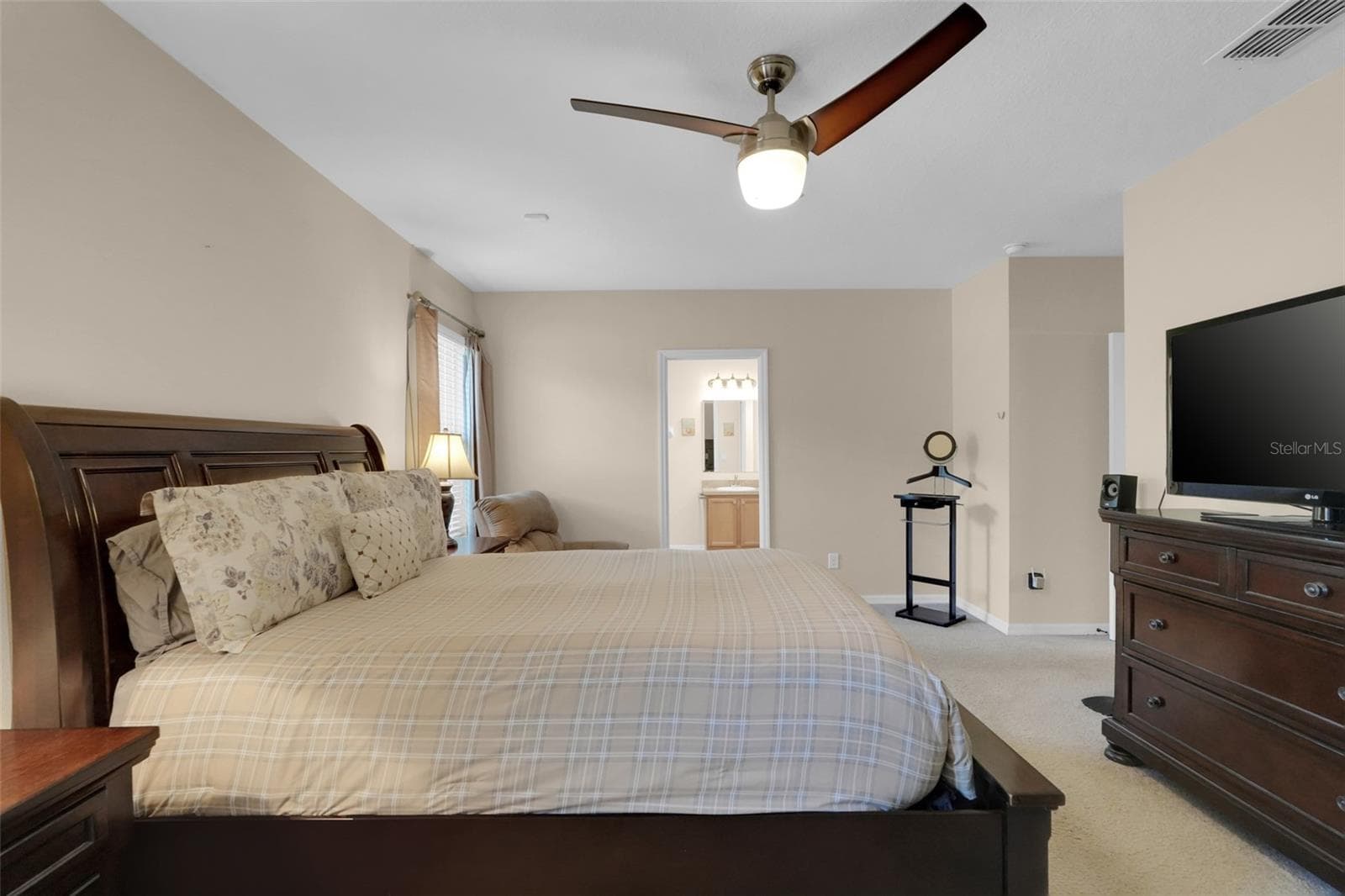 Single Family Residence at 221 DAIGLEDOG ST, ST CLOUD, photo 26 of 42