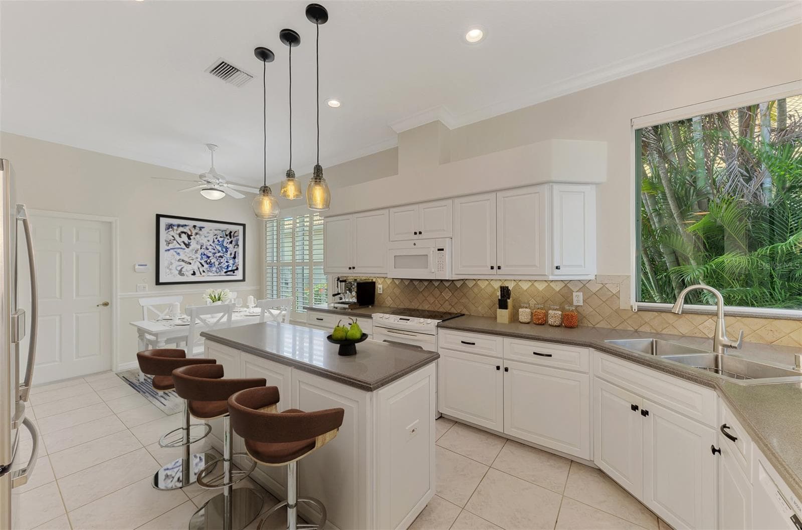 Virtual kitchen - 625 MISTY PINE DR, VENICE