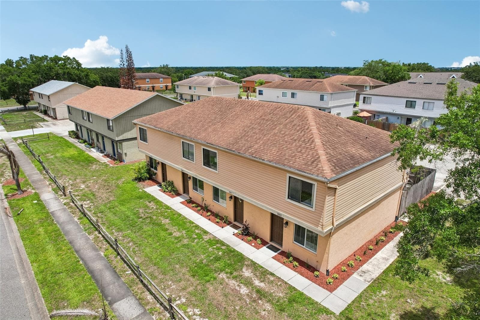 12061 TIFT CIR