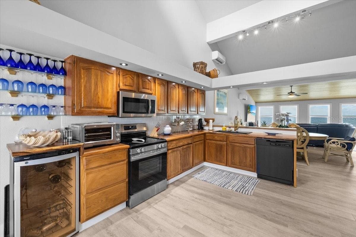 Single Family Residence at 3200 GULF WINDS CIR, HERNANDO BEACH, photo 18 of 66