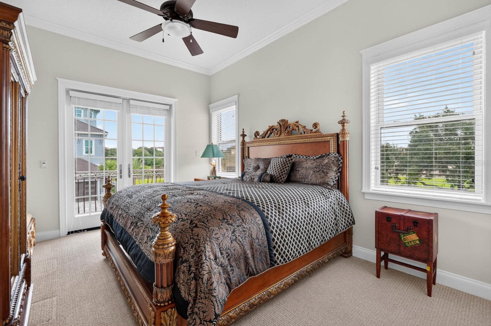 A private second-floor guest suite with its own en suite. - 303 YACHT HARBOR DR, PALM COAST