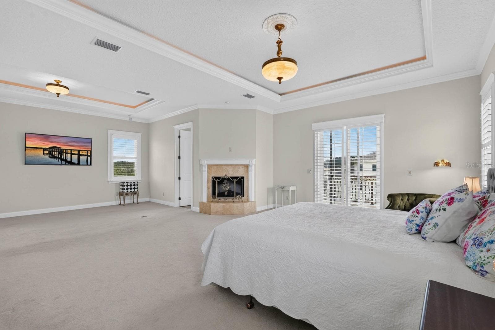 Complete with its own fireplace and direct access to the veranda. - 303 YACHT HARBOR DR, PALM COAST