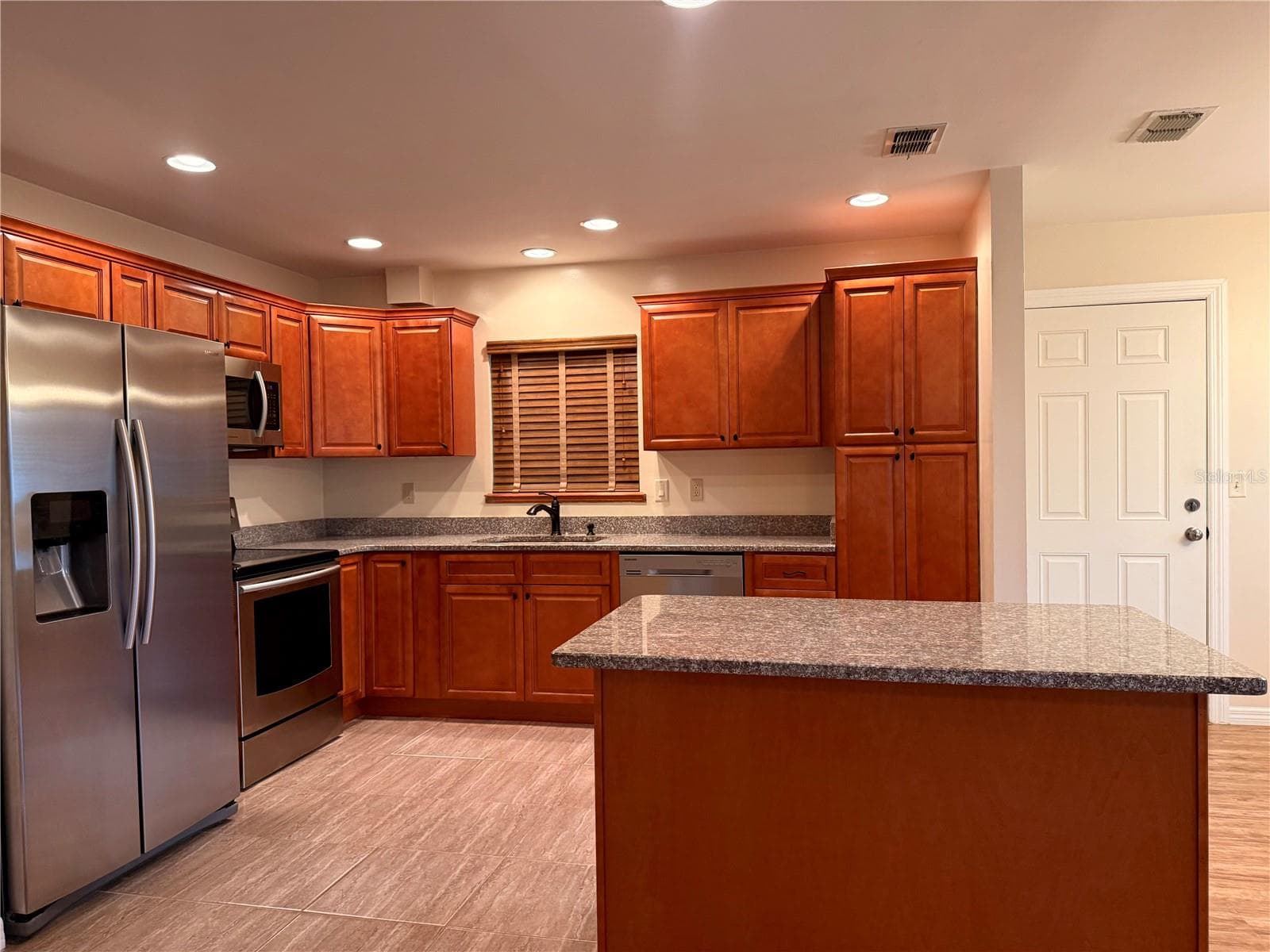 Single Family Residence at 9940 SW 102ND LN, OCALA, photo 6 of 22