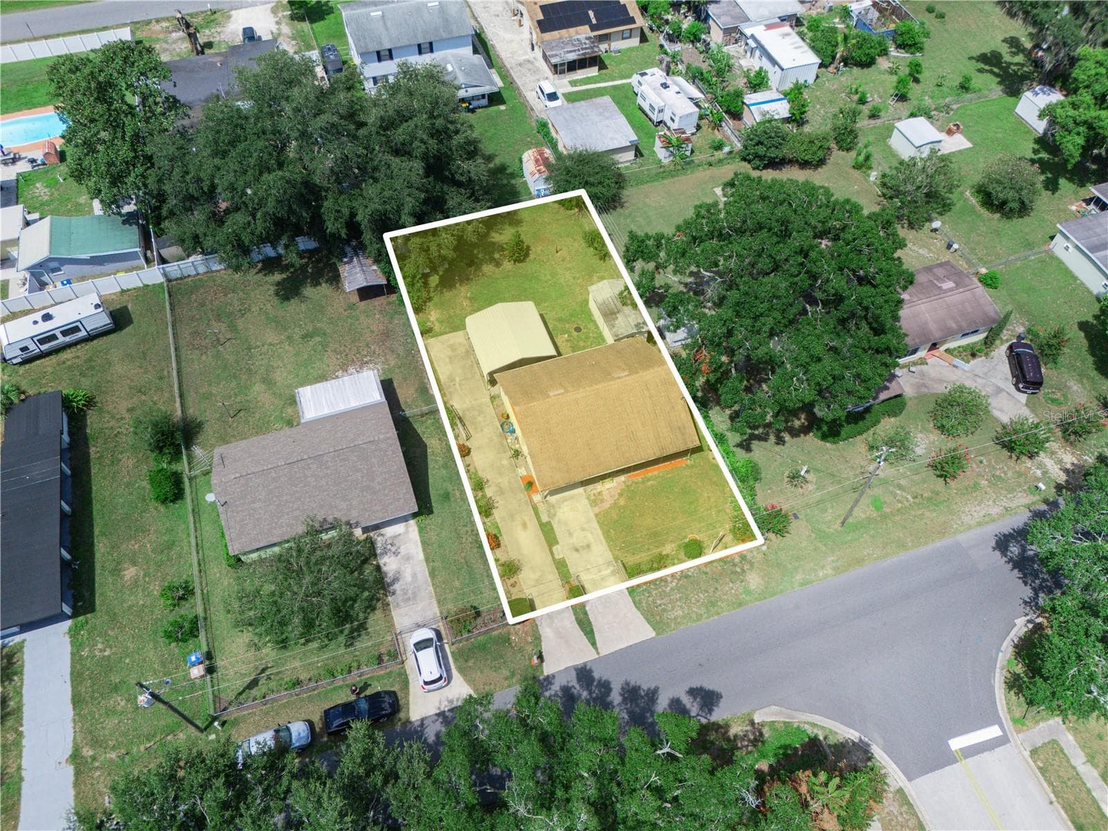 Single Family Residence at 1213 CHEROKEE DR, KISSIMMEE, photo 3 of 19