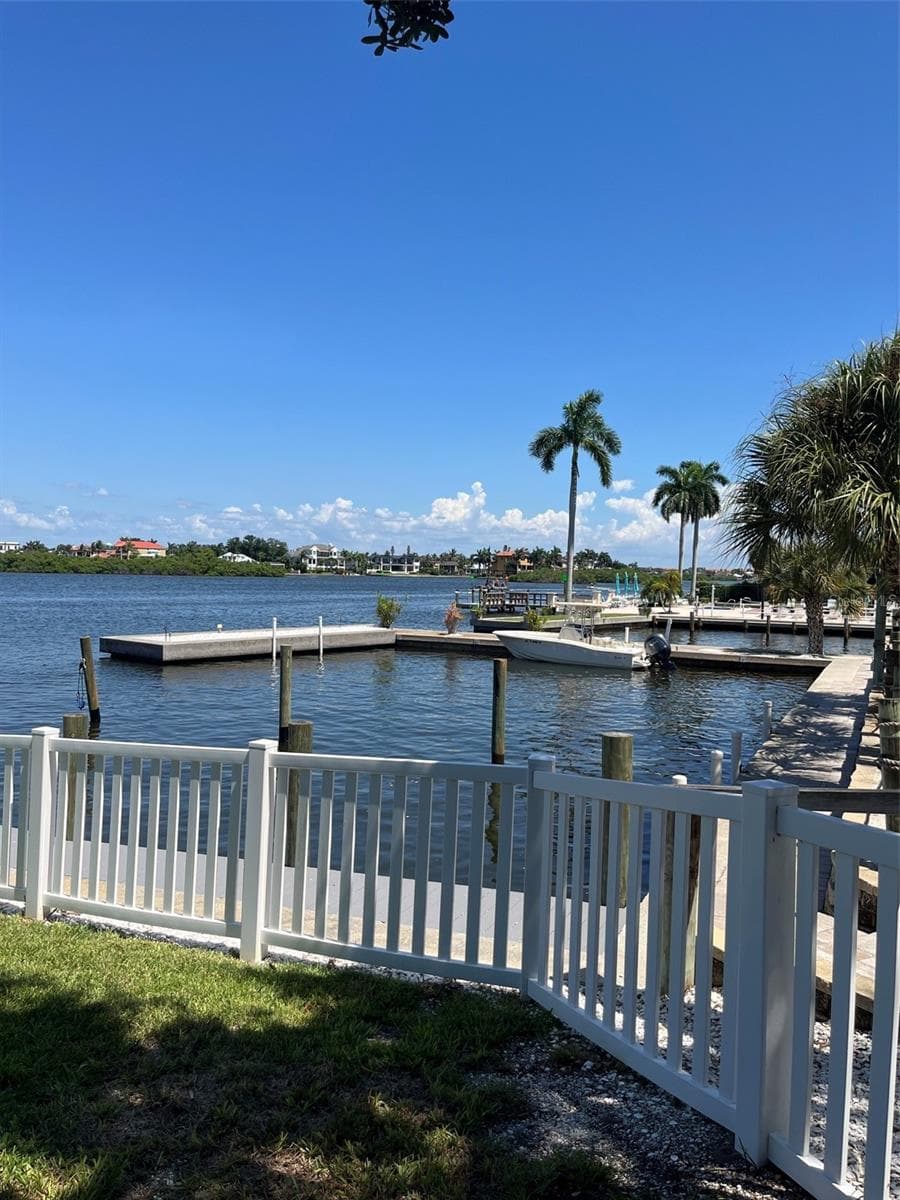 Community Boat dockage. - 5955 MIDNIGHT PASS RD #21E, SARASOTA