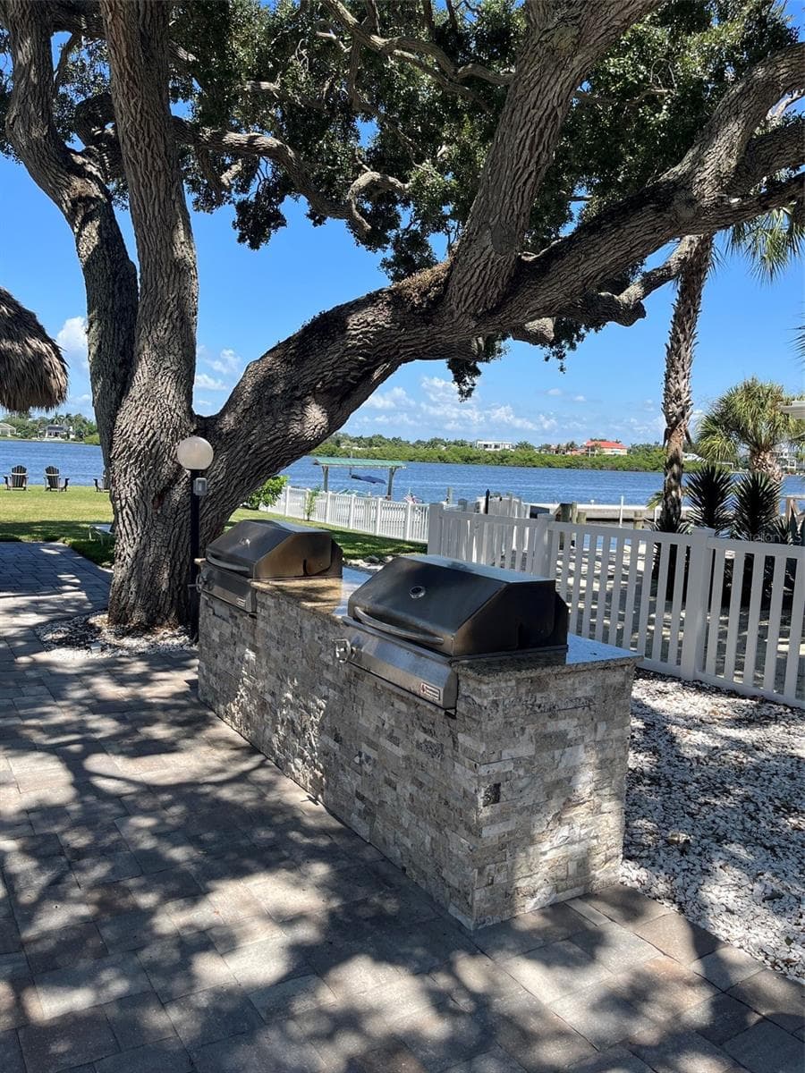 BBQ area for community. - 5955 MIDNIGHT PASS RD #21E, SARASOTA