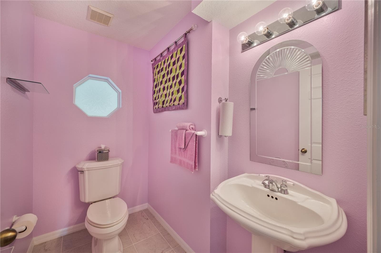1/2 bath near the Living room - 1660 GAMEWELL TRL, LAKELAND