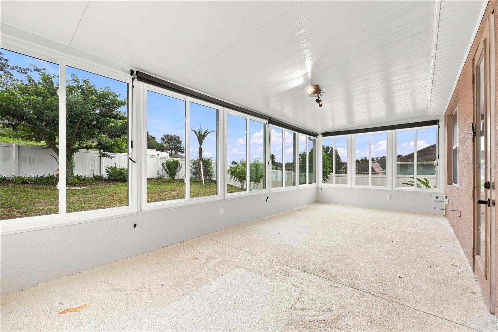 Screened Lanai - 192 BLACKSTONE CREEK RD, GROVELAND