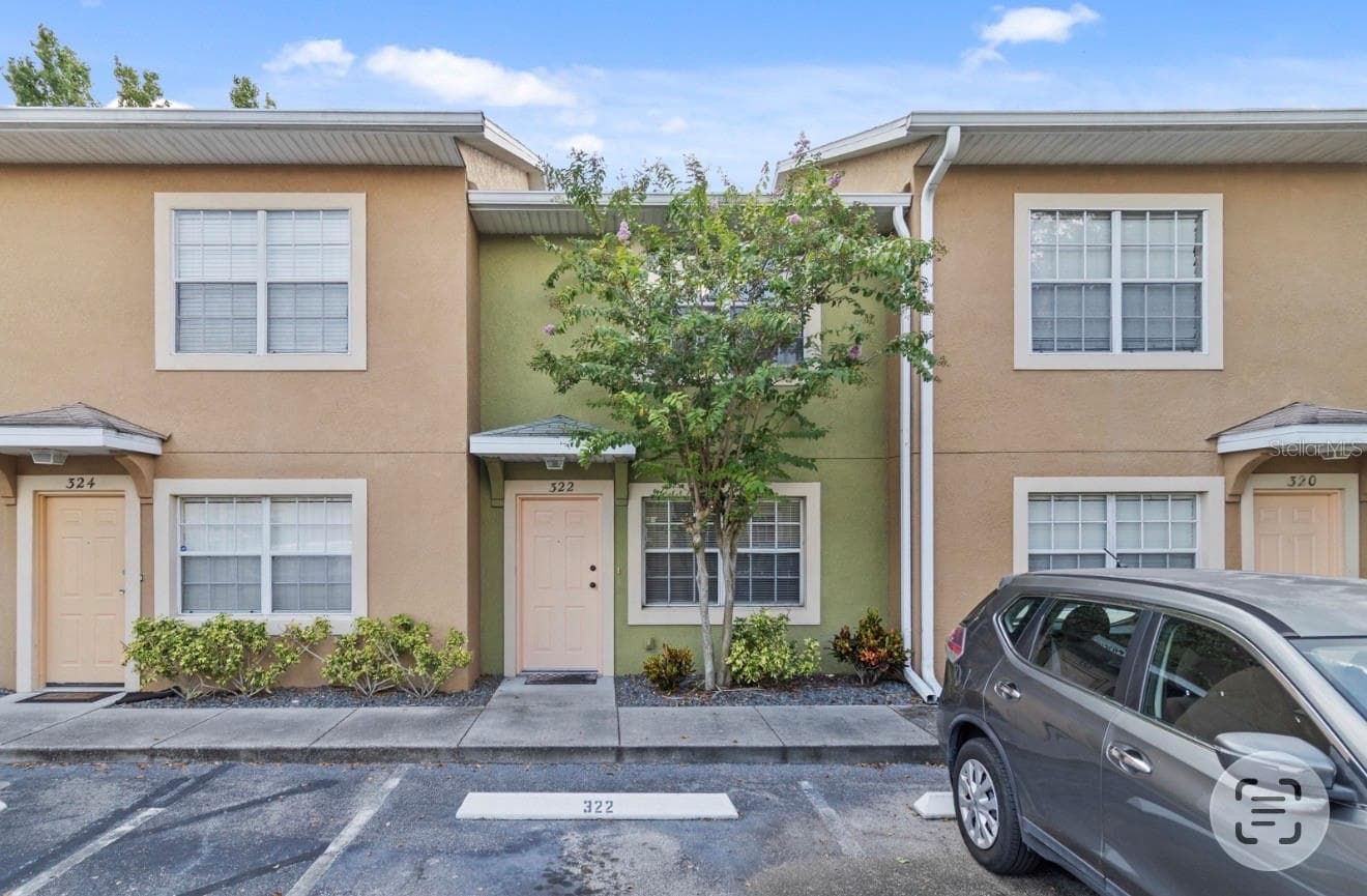 Townhouse at 322 CERVANTES DR, KISSIMMEE, photo 2 of 26