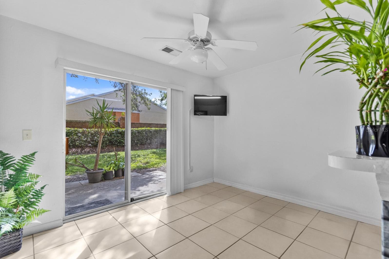 Dinning area - 322 CERVANTES DR, KISSIMMEE