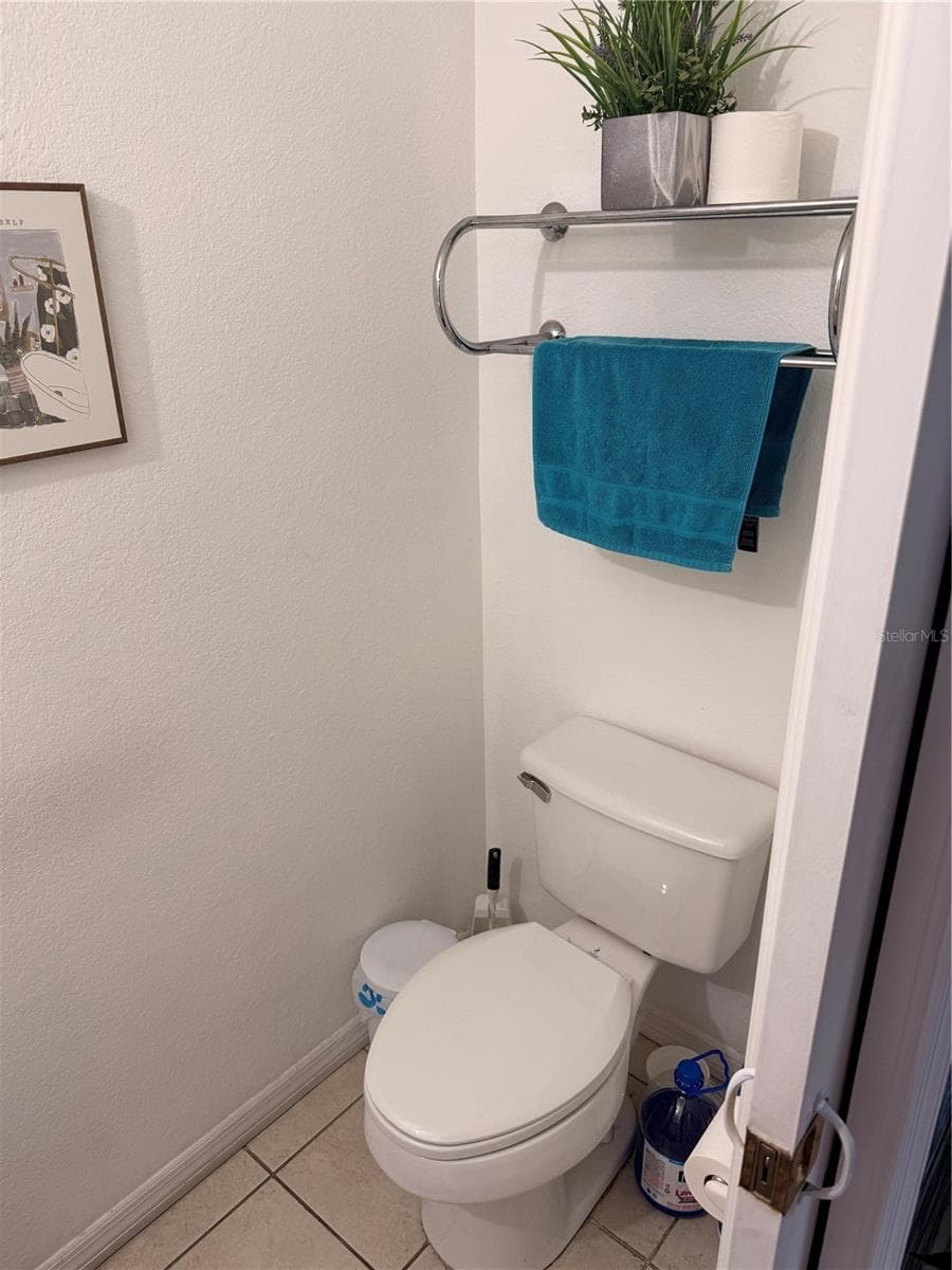 Half bath - 322 CERVANTES DR, KISSIMMEE