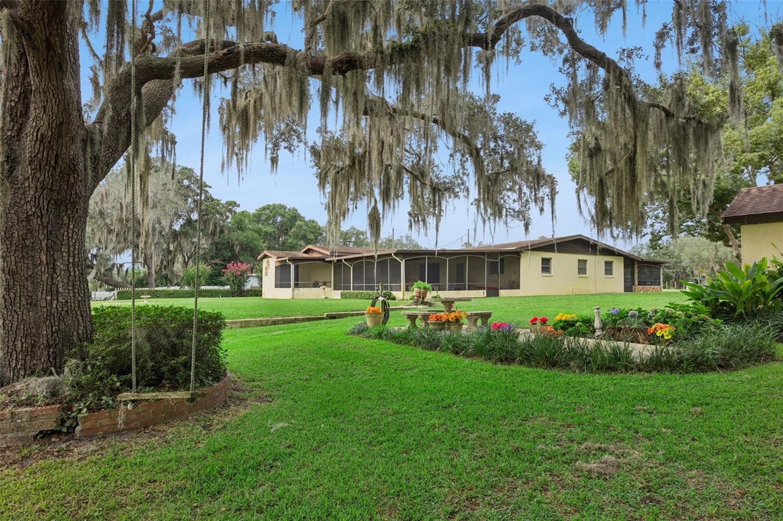 Single Family Residence at 10617 SE 95TH TER, BELLEVIEW, photo 8 of 51