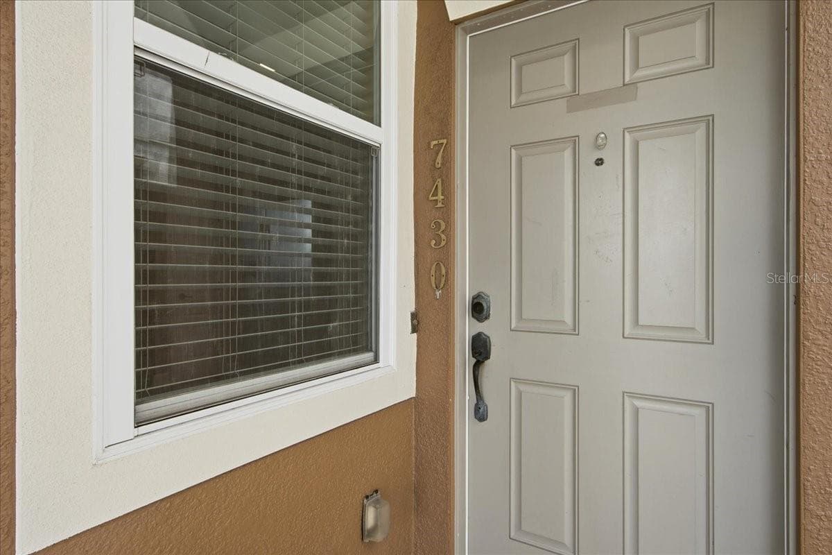 Townhouse at 7430 BENTONSHIRE AVE, WINDERMERE, photo 5 of 59