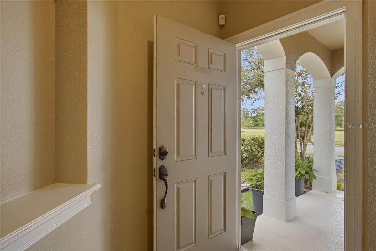 Townhouse at 7430 BENTONSHIRE AVE, WINDERMERE, photo 6 of 59