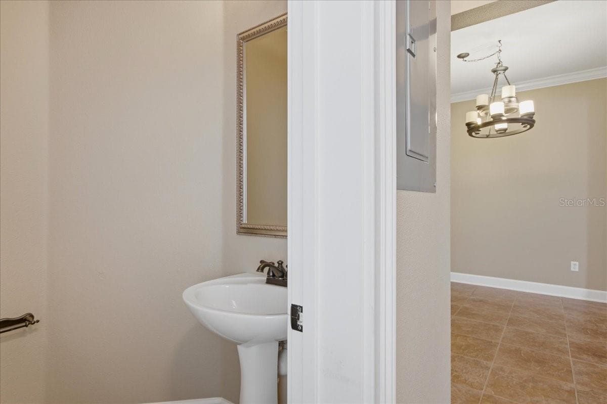 Townhouse at 7430 BENTONSHIRE AVE, WINDERMERE, photo 24 of 59