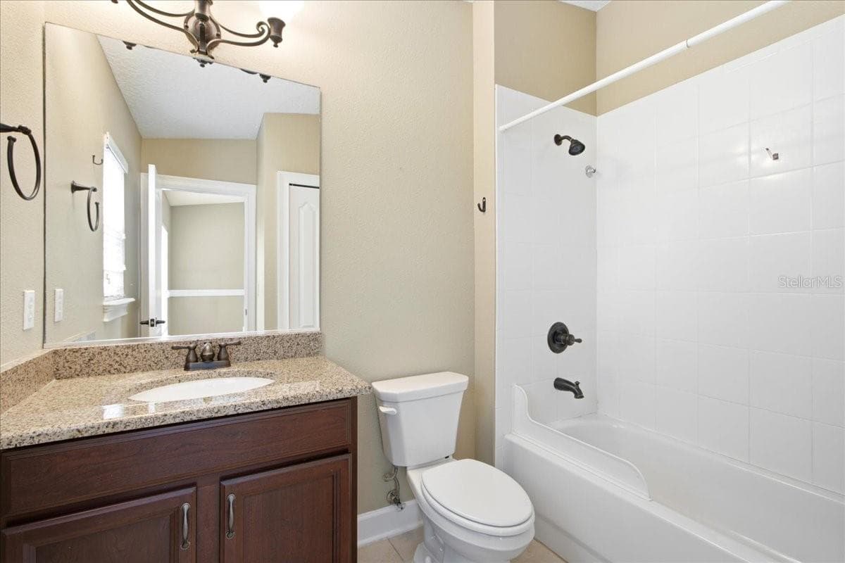 Bath 1 - 7430 BENTONSHIRE AVE, WINDERMERE