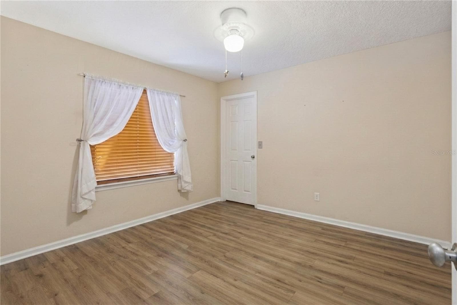 Bedroom 3 - 33440 LAKE BEND CIR, LEESBURG