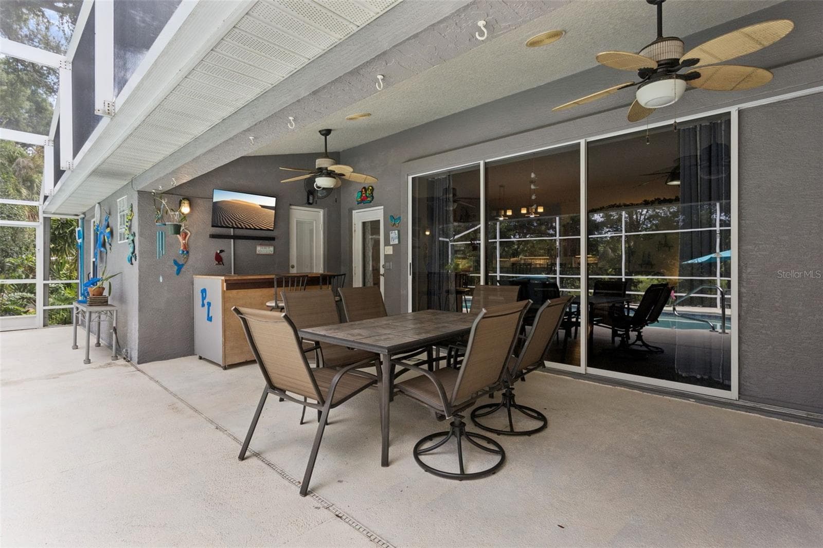 Lanai - 33440 LAKE BEND CIR, LEESBURG