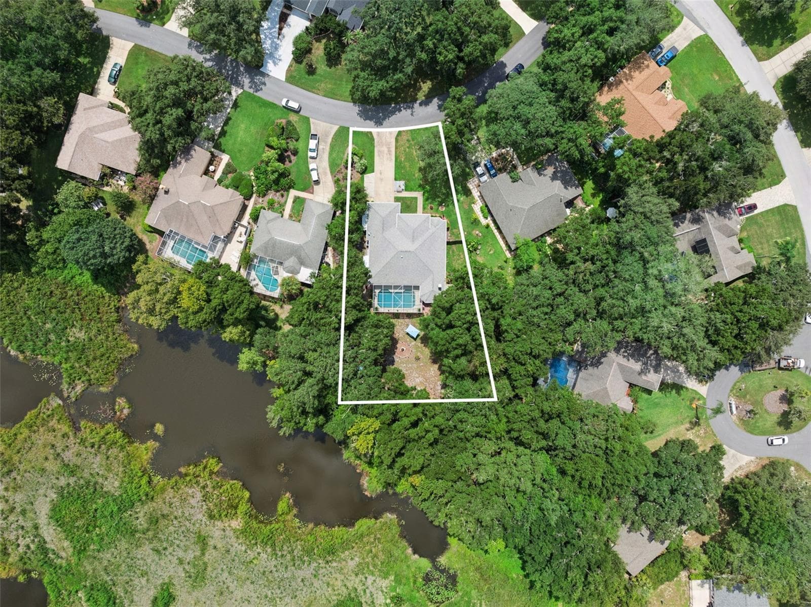 Single Family Residence at 33440 LAKE BEND CIR, LEESBURG, photo 57 of 59