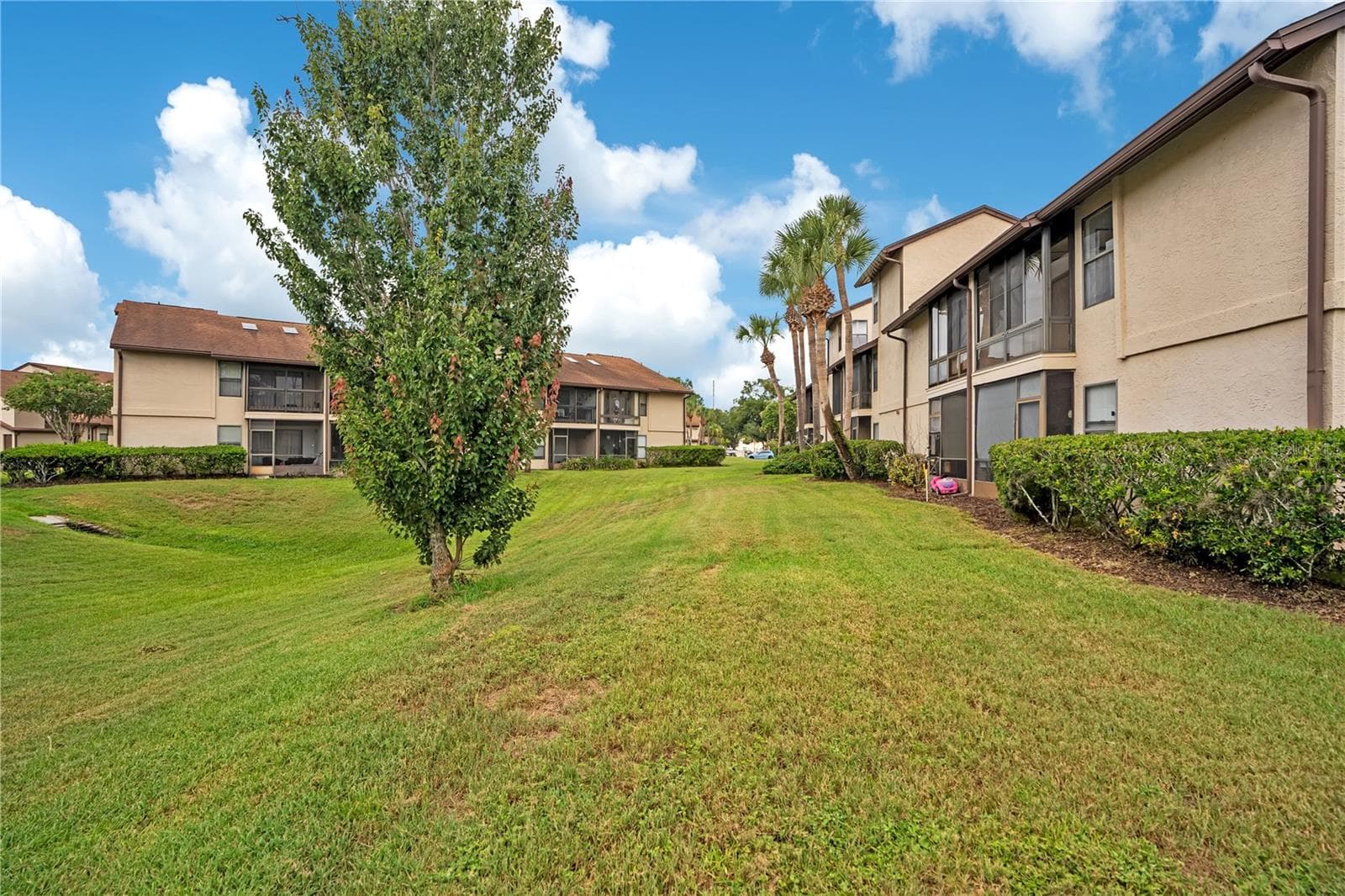 Townhouse at 3012 S SEMORAN BLVD #G2, ORLANDO, photo 27 of 39