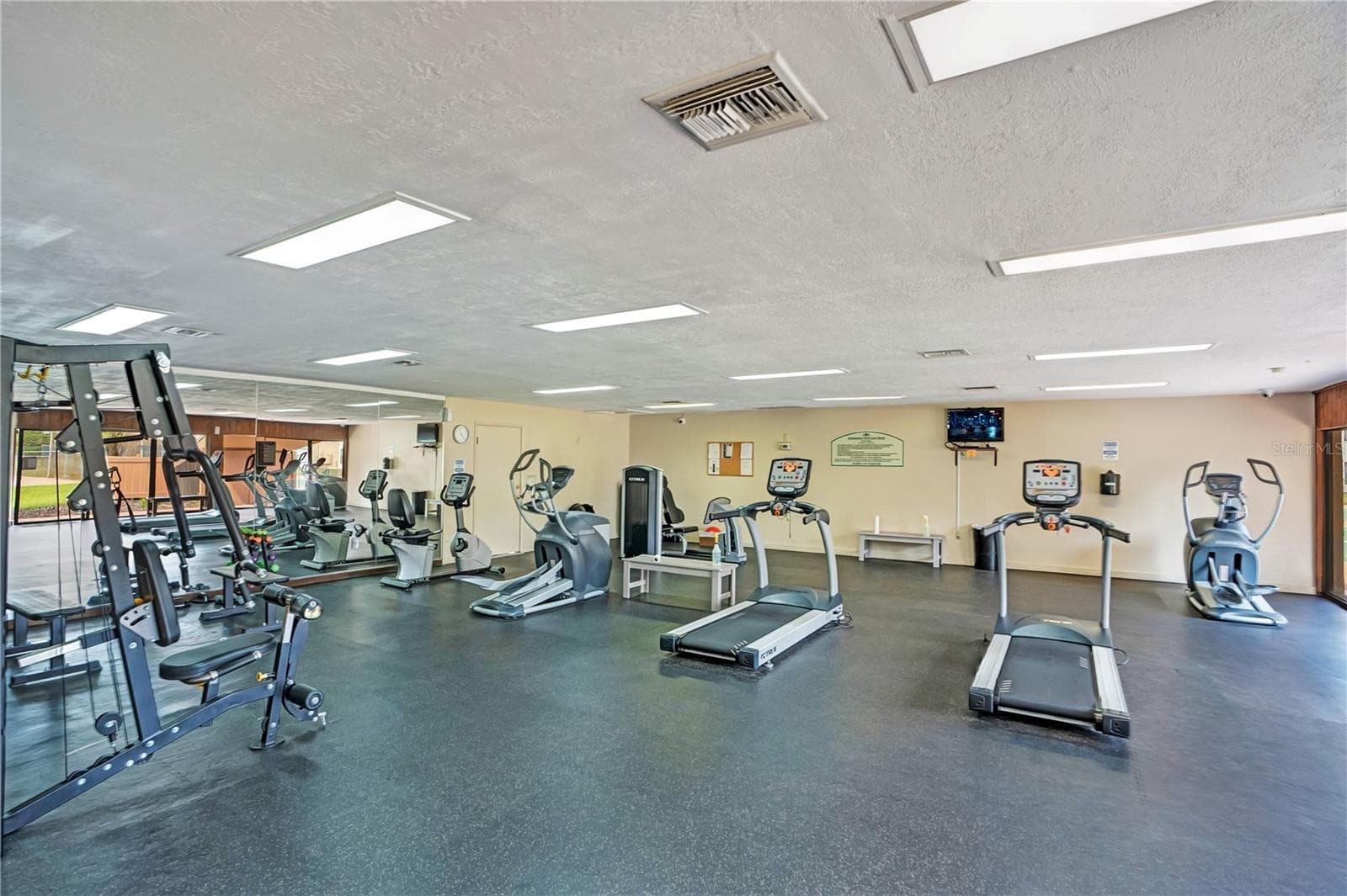 Fitness Center - 3012 S SEMORAN BLVD #G2, ORLANDO