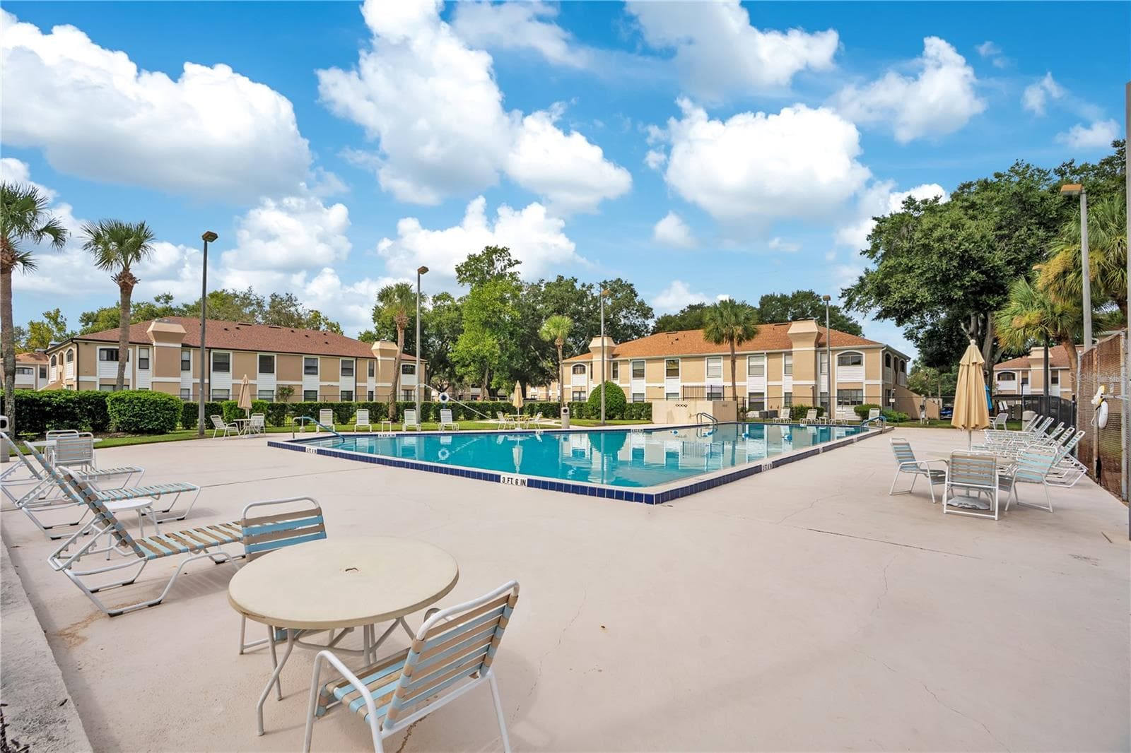 Community Pool - 3012 S SEMORAN BLVD #G2, ORLANDO