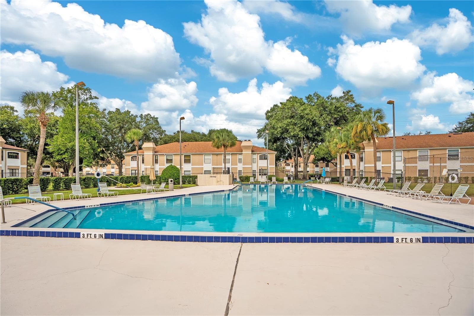 Community Pool - 3012 S SEMORAN BLVD #G2, ORLANDO