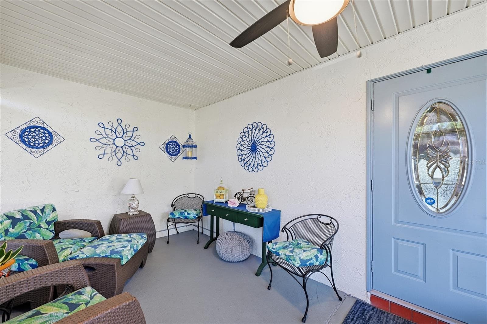 Covered Enclosed Front porch - 2005 HEATHFIELD CIR #241, SUN CITY CENTER