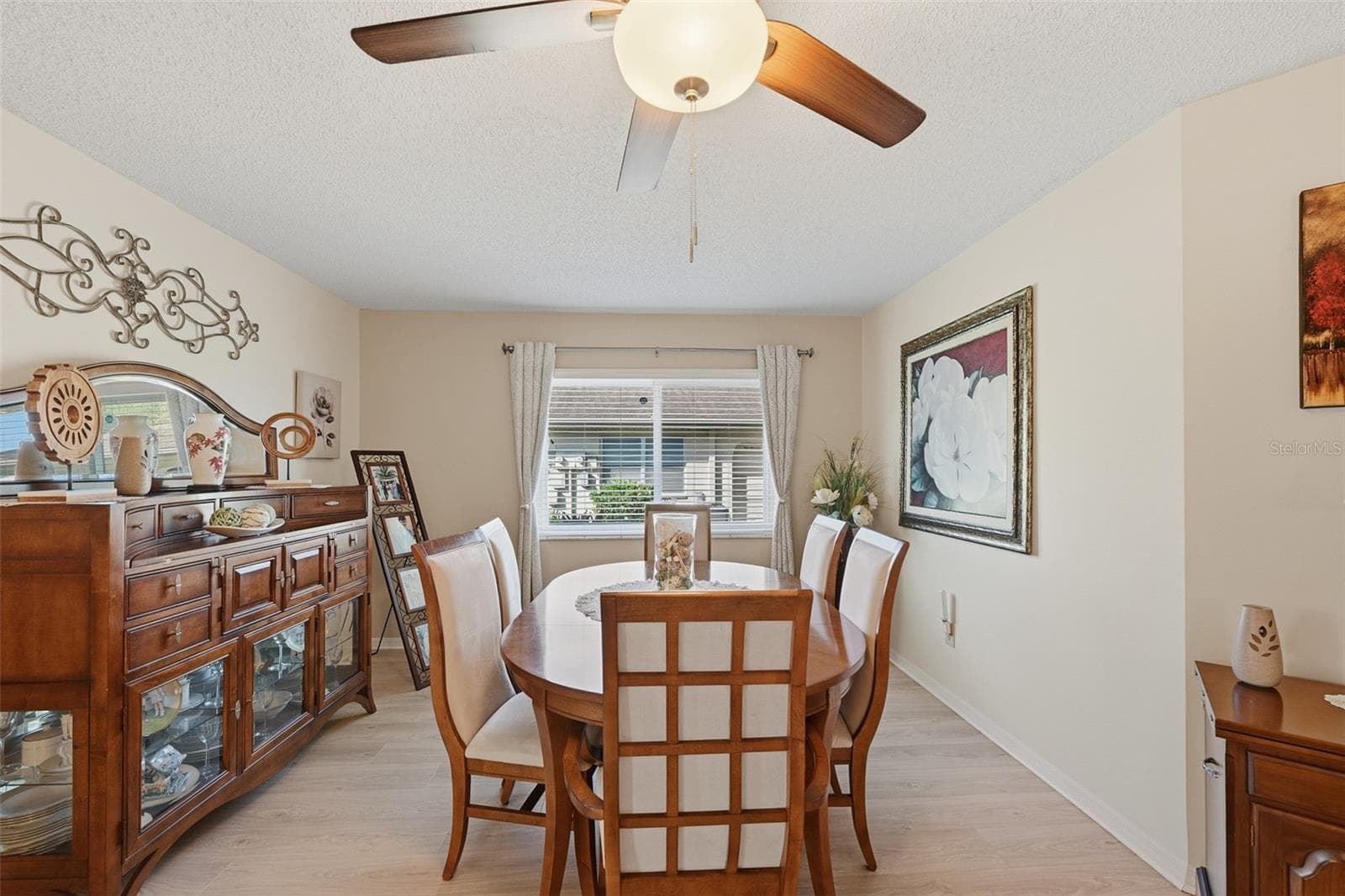 Living room (used here as a Formal Dining Room) - 2005 HEATHFIELD CIR #241, SUN CITY CENTER