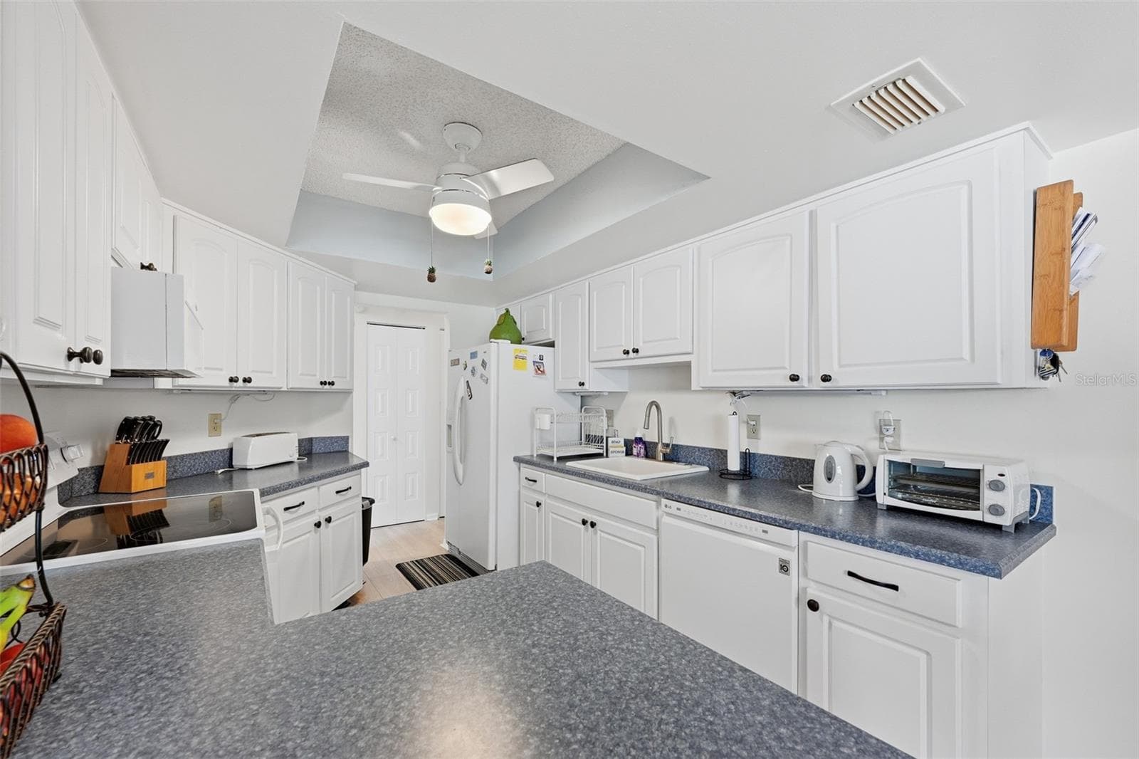 Kitchen w/all New Appliances - 2005 HEATHFIELD CIR #241, SUN CITY CENTER