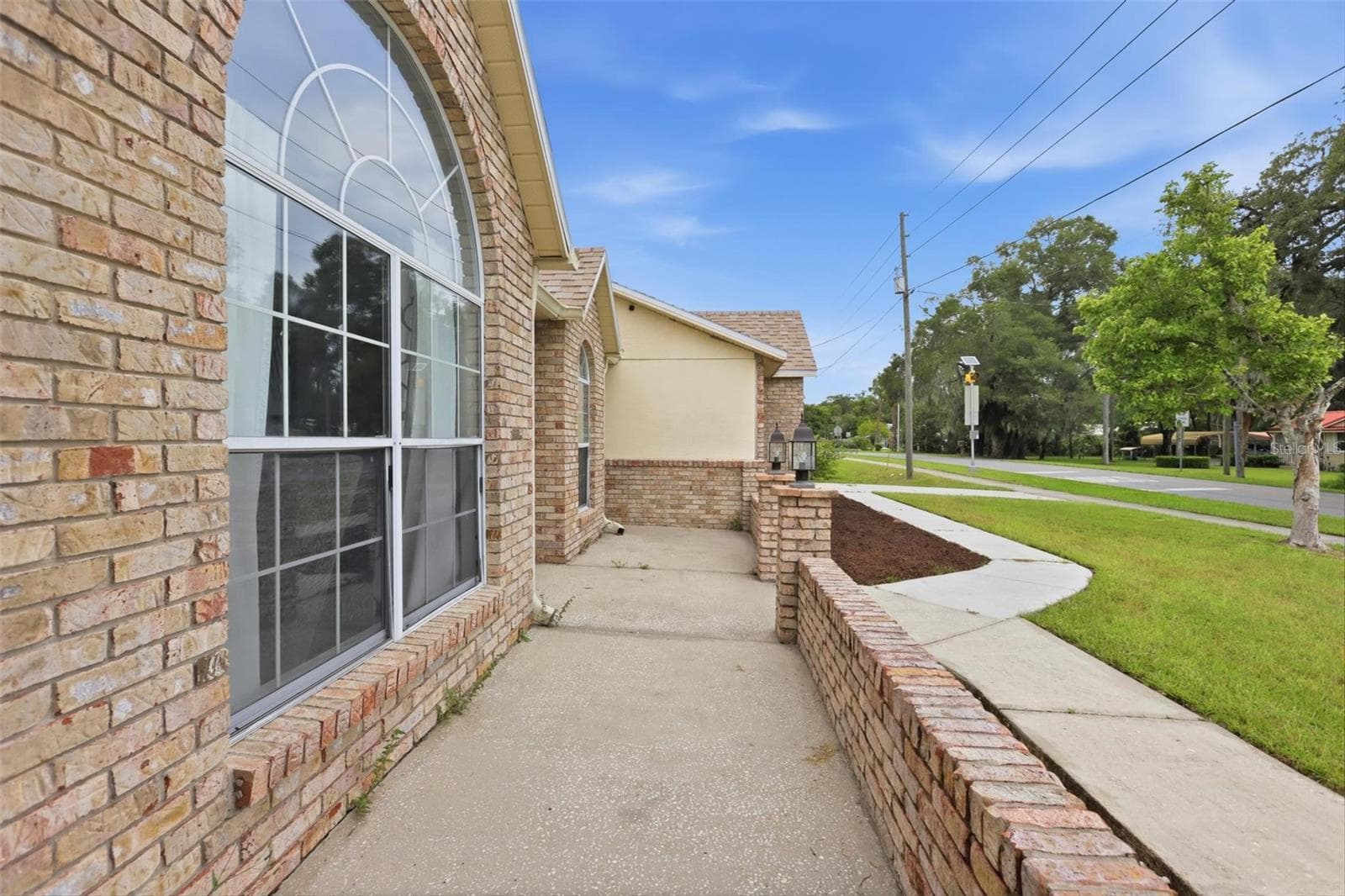 Single Family Residence at 1095 E WISCONSIN AVE, DELAND, photo 6 of 46