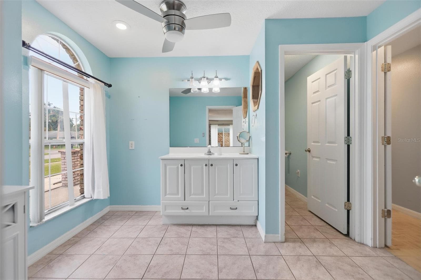 Single Family Residence at 1095 E WISCONSIN AVE, DELAND, photo 23 of 46