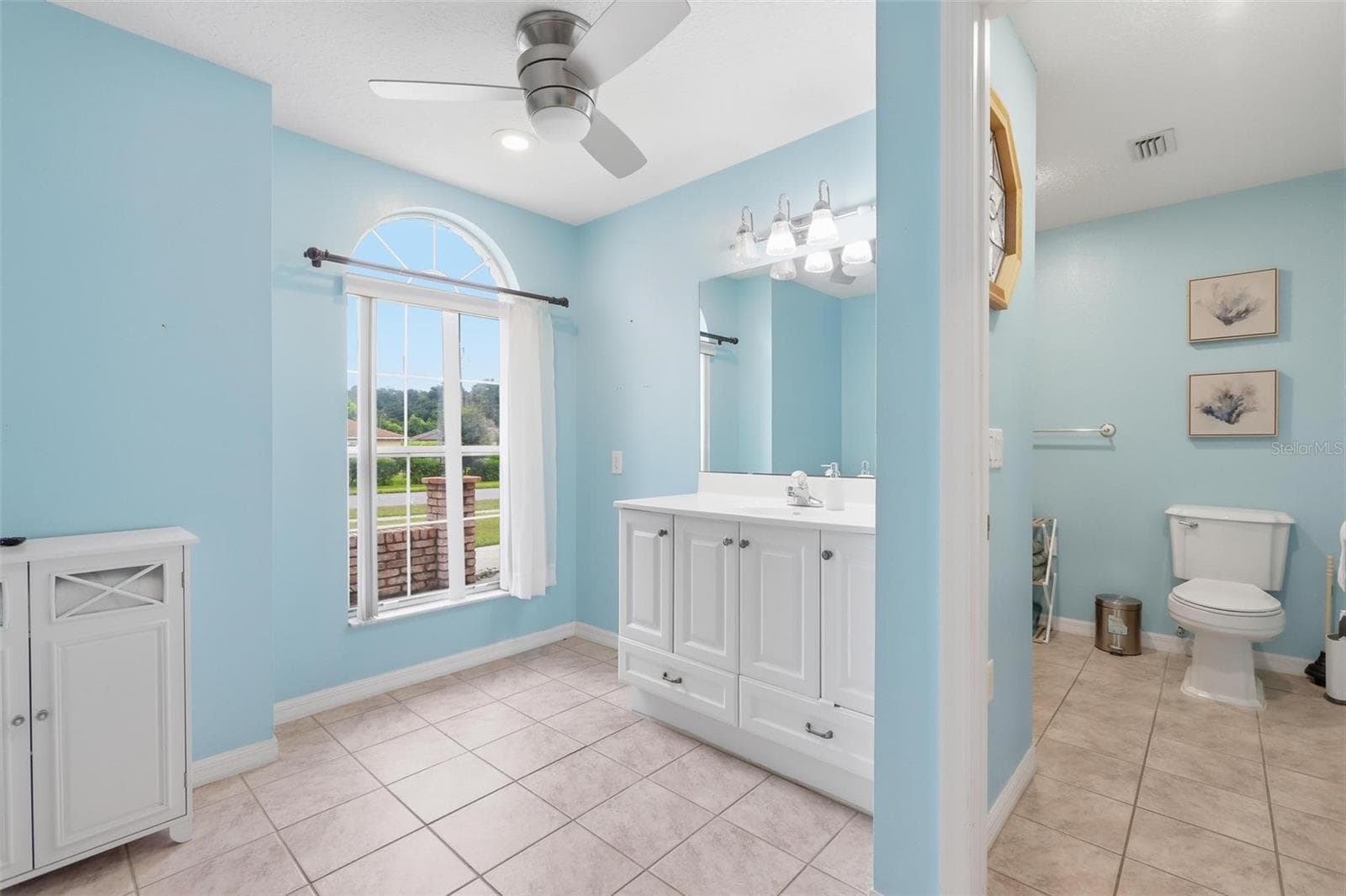 Single Family Residence at 1095 E WISCONSIN AVE, DELAND, photo 25 of 46
